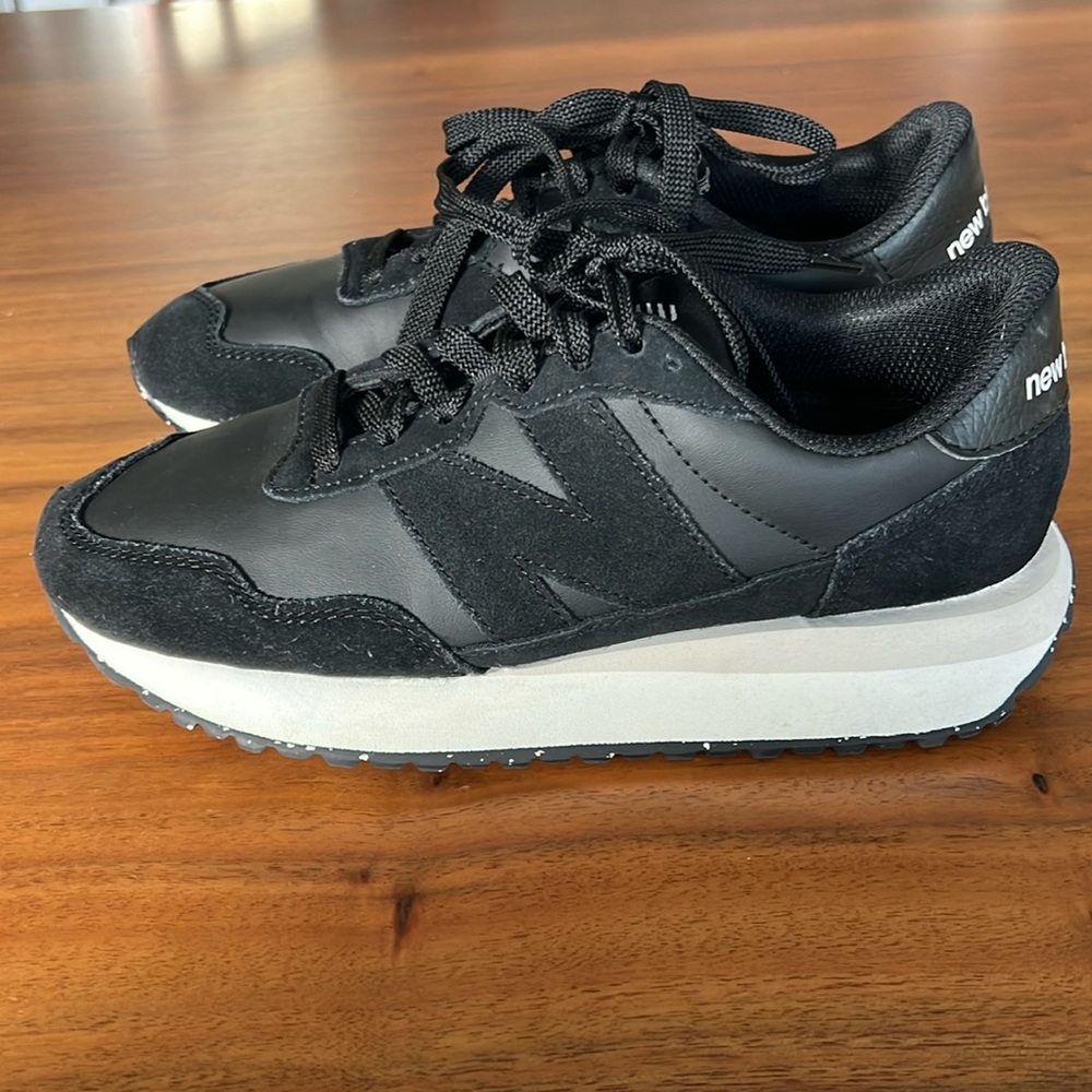 New Balance 237 Black